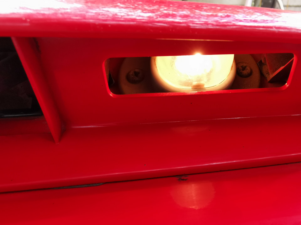 Замена ламп стоп сигналов и подсветки номера — Hyundai Getz, 1,4 л ...