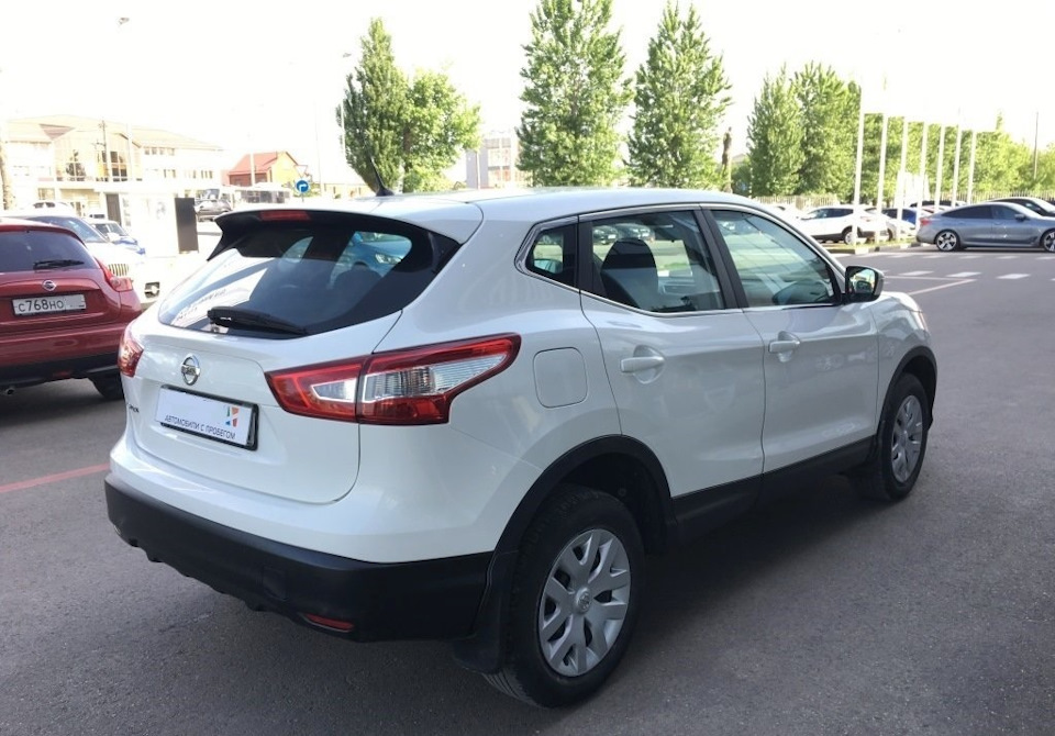 Nissan Qashqai (первое поколение) — Википедия