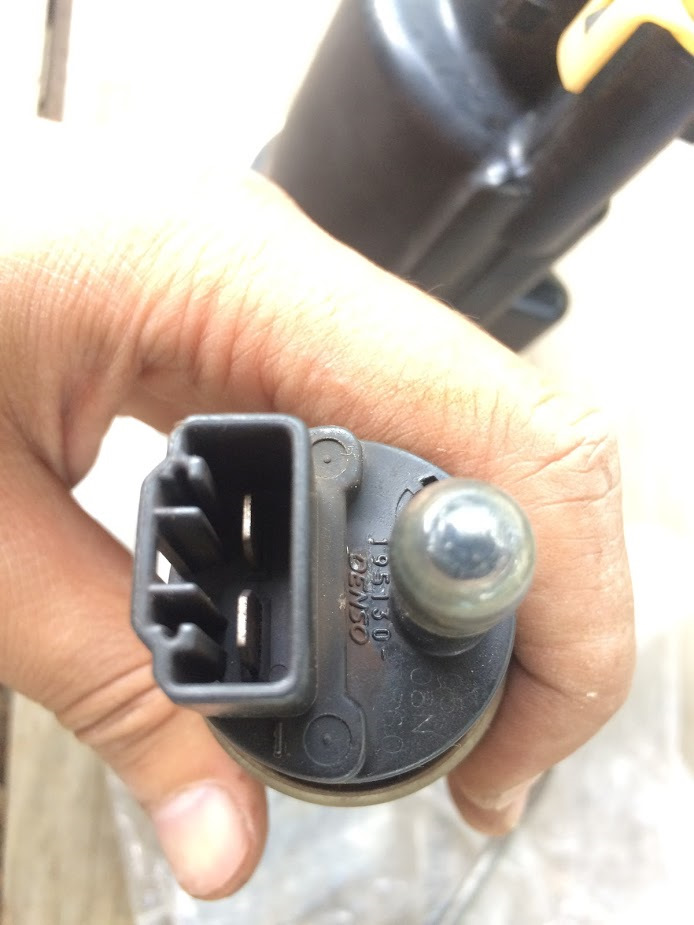 датчики мазда мпв. датчик коленвала mazda bongo r2. датчик давления масла мазда мпв 3. 1. датчик спидометра мазда мпв 2.