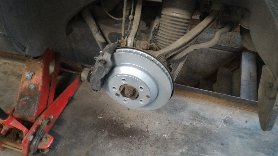 Фото в бортжурнале Volkswagen Touareg (1G)