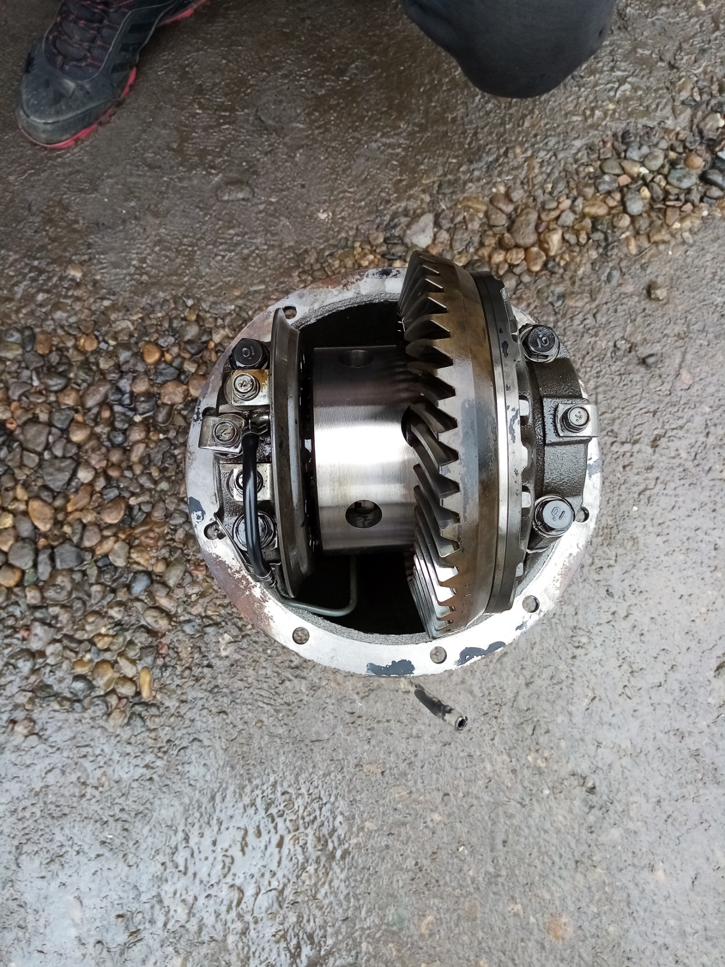 Редуктор заднего моста паджеро 2. Pajero sport 1 лсд редуктор. Редуктор передний паджеро самоблок. Ведущая шестерня переднего редуктора паджеро 2. Редуктор передний паджеро спорт 2.