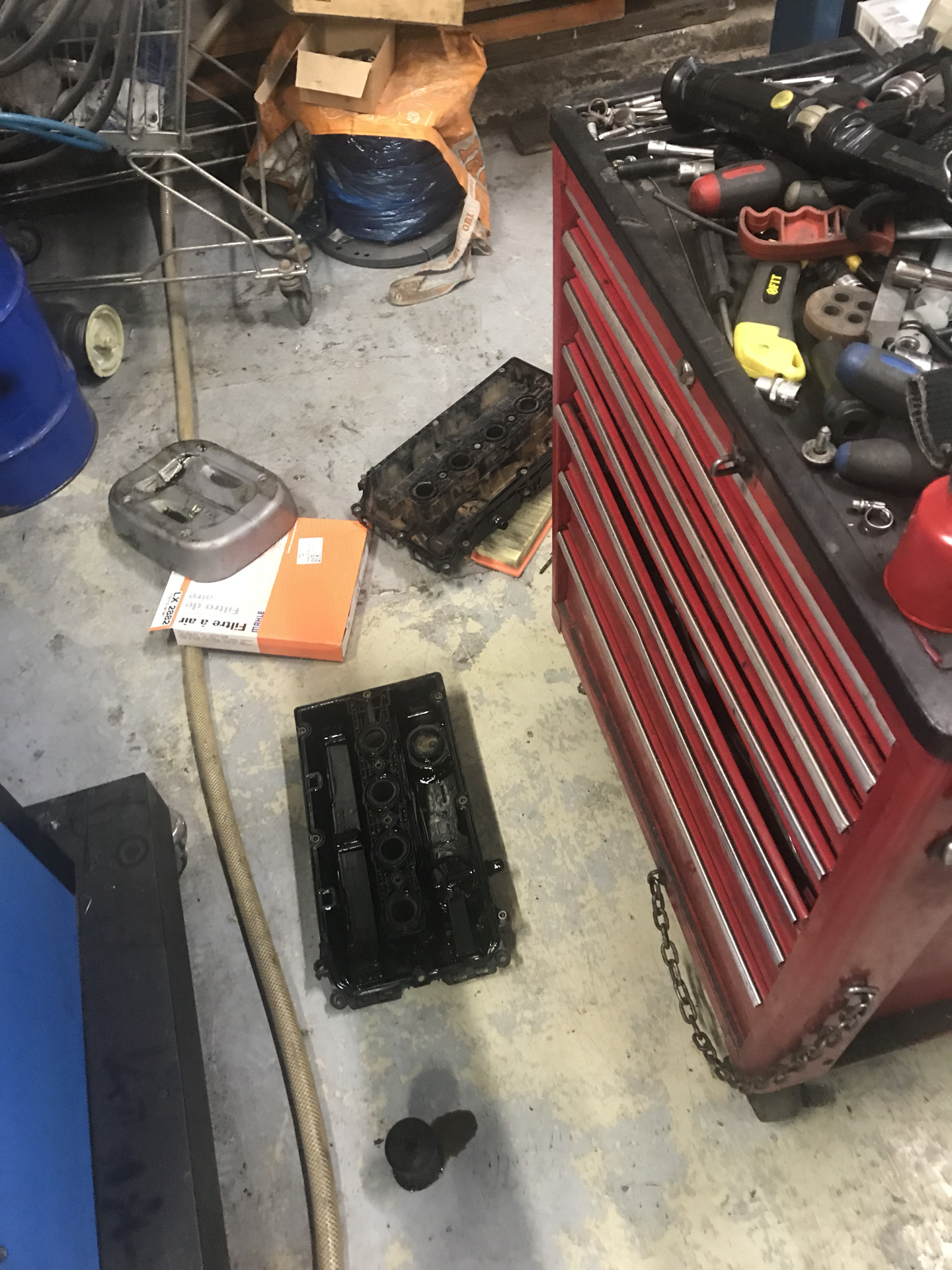 Течь клапанной крышки — Chevrolet Cruze (1G), 1,8 л, 2012 года | своими ...