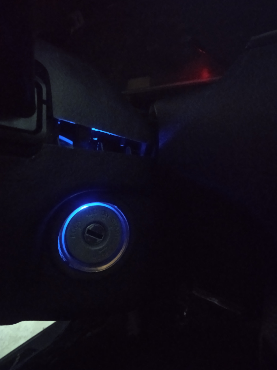 Подсветка замка зажигания — Mitsubishi Lancer IX, 1,6 л, 2004 года ...