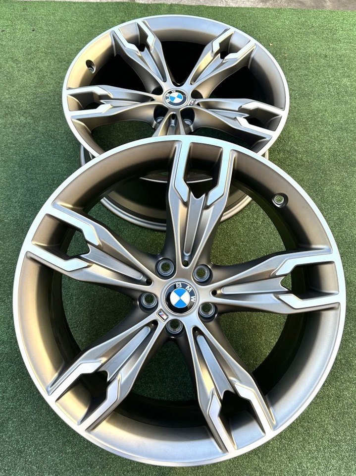 Литые диски BMW 8Jx20 ET30 5x112 на BMW 3 series (G20), BMW 7 series ...