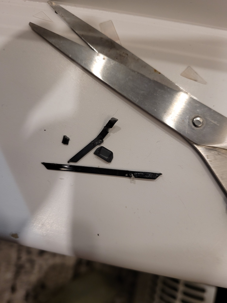 Ремонт лючка для лыж — Skoda Octavia A7 Mk3, 1,4 л, 2015 года | своими ...