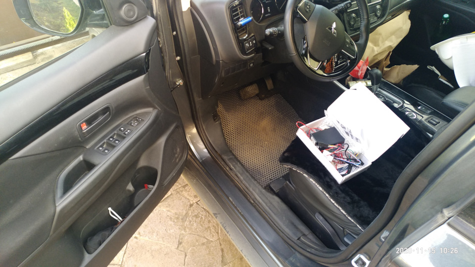 доводчик окон 😪😤 — Mitsubishi Outlander (3G), 2 л, 2019 года ...