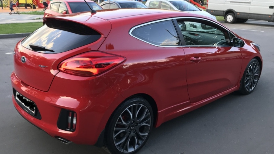 Kia Pro Ceed gt 2015 черная