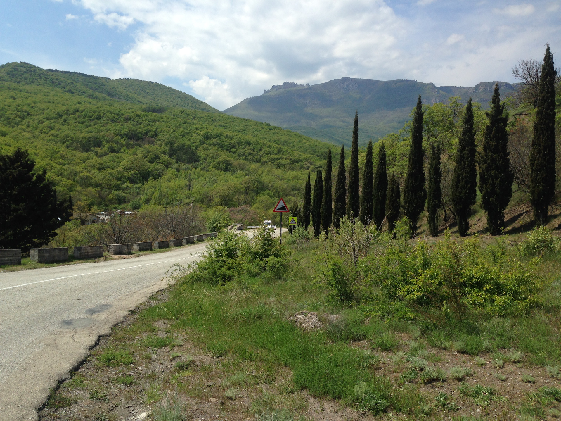 Алуштинская судак. Серпантин Судак Алушта. Горный серпантин Судак. Алуштинский серпантин. Тосканский дом Алушта Судак.