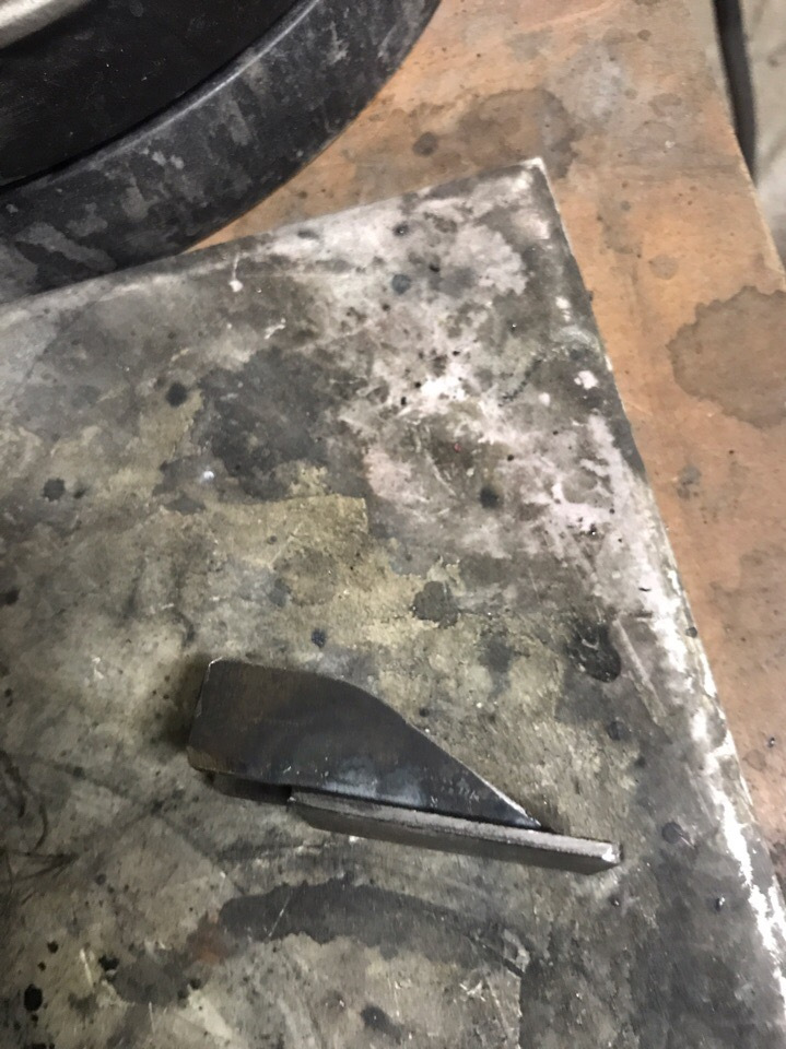 p8AAAgLb9OA 960 Как открыть люк на бмв е39