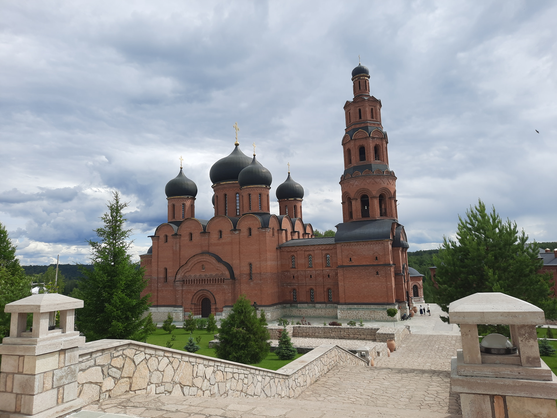 Успенский Свято-Георгиевский мужской монастырь