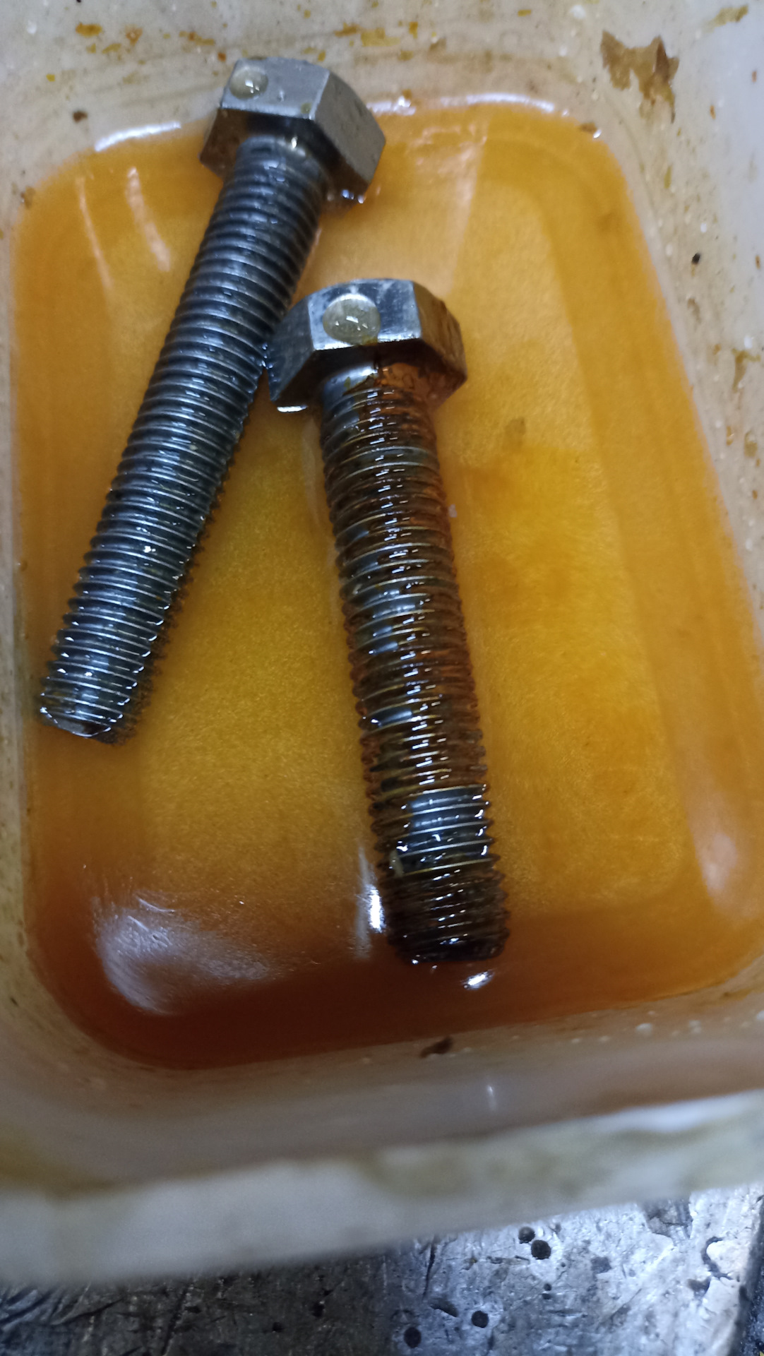 АНТИКОР в балончике — Lada Ларгус, 1,6 л, 2013 года | другое | DRIVE2