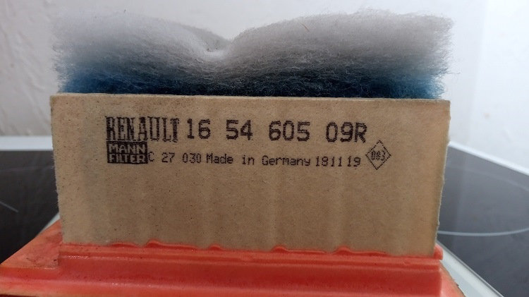 Сравнение воздушных фильтров Renault 165460509R и Filtron AP135/7 (в ...