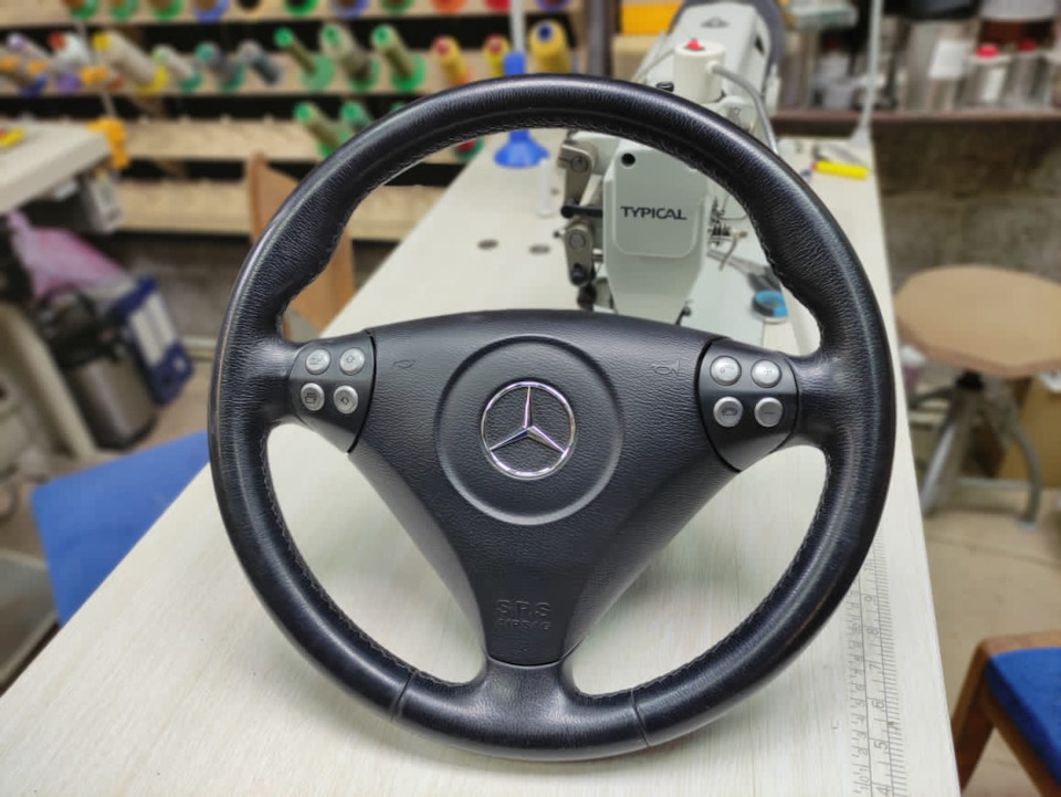 Руль возвращается. Нулевое положение руля. Кодирование руля лепестки mercedes slk r171. Сломанный руль. Руль возвращается.