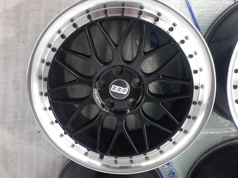 Диски воронеж. BBS LM r18. BBS LM r18 реплика. Диски BBS LM r18. BBS LM 18 реплика.