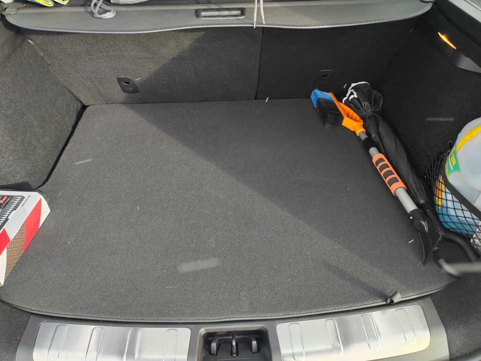 Оклейка пленкой и установка сетки решетки радиатора — Geely Atlas Pro ...