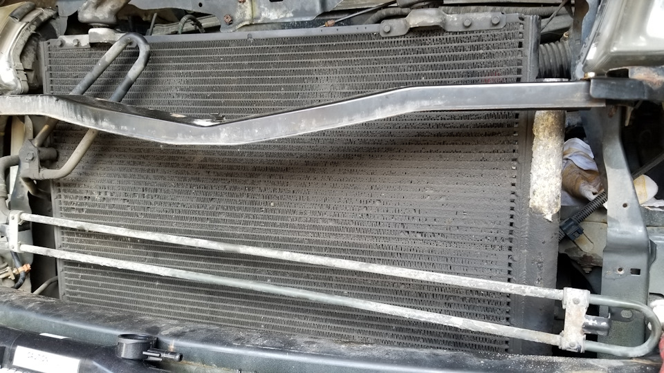 Забитый радиатор кондиционера — Acura MDX (1G), 3,5 л, 2004 года ...