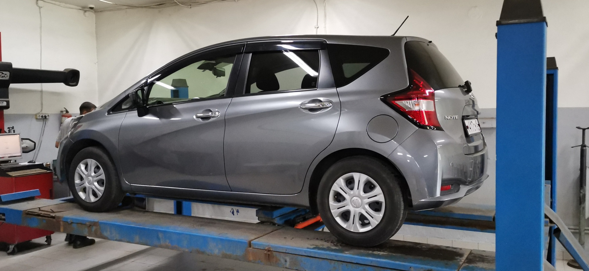 Nissan note 12. Nissan Note he12 e-Power. Nissan Note e12. Nissan Note e12 Lift. Nissan Note кузов e12.