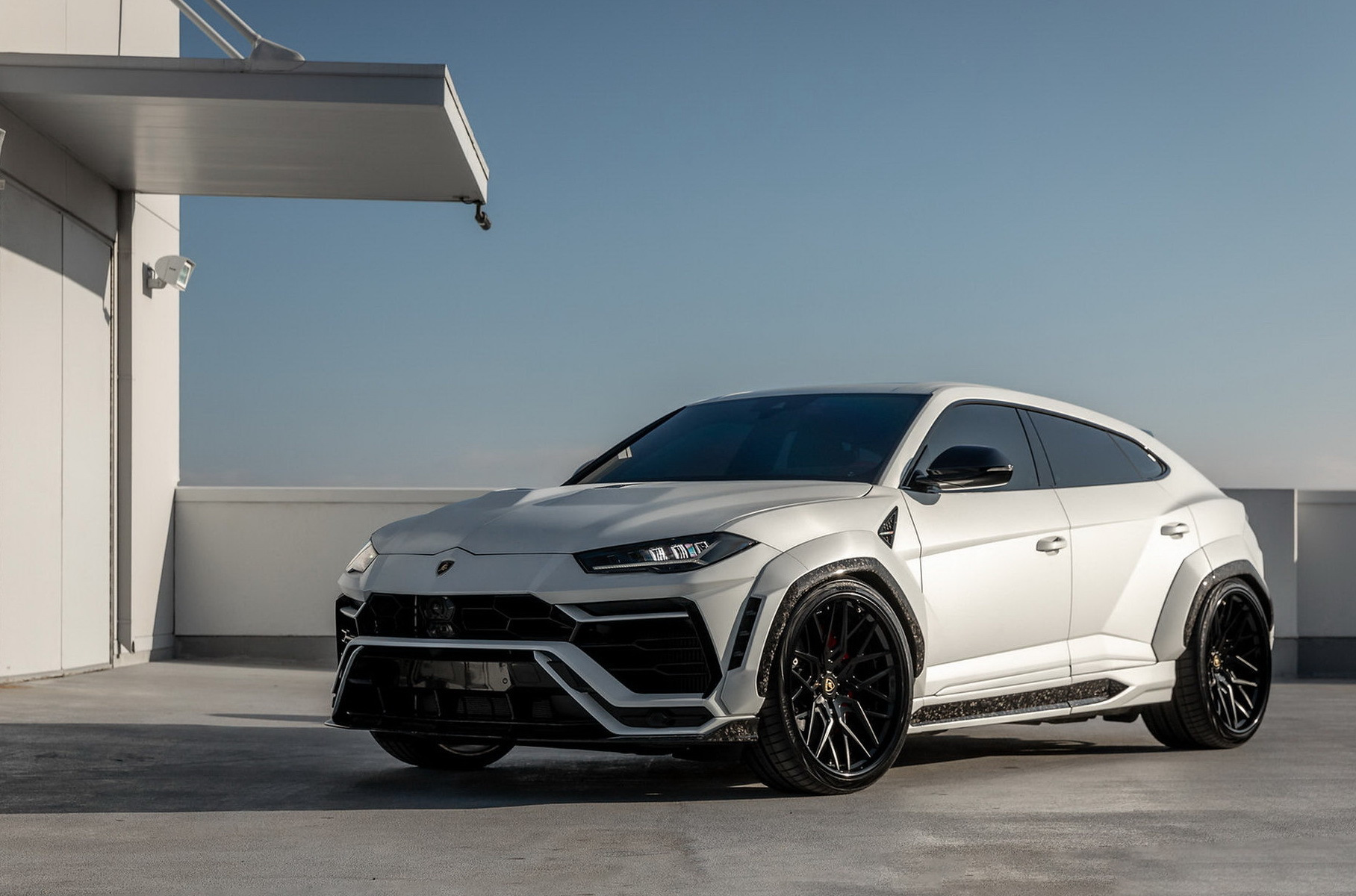 Lamborghini Urus 1016 industries