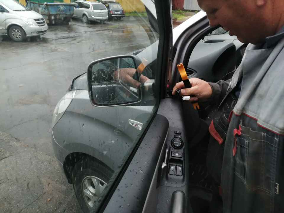 pAAAAgLOW A 960 Как открыть старекс без ключей