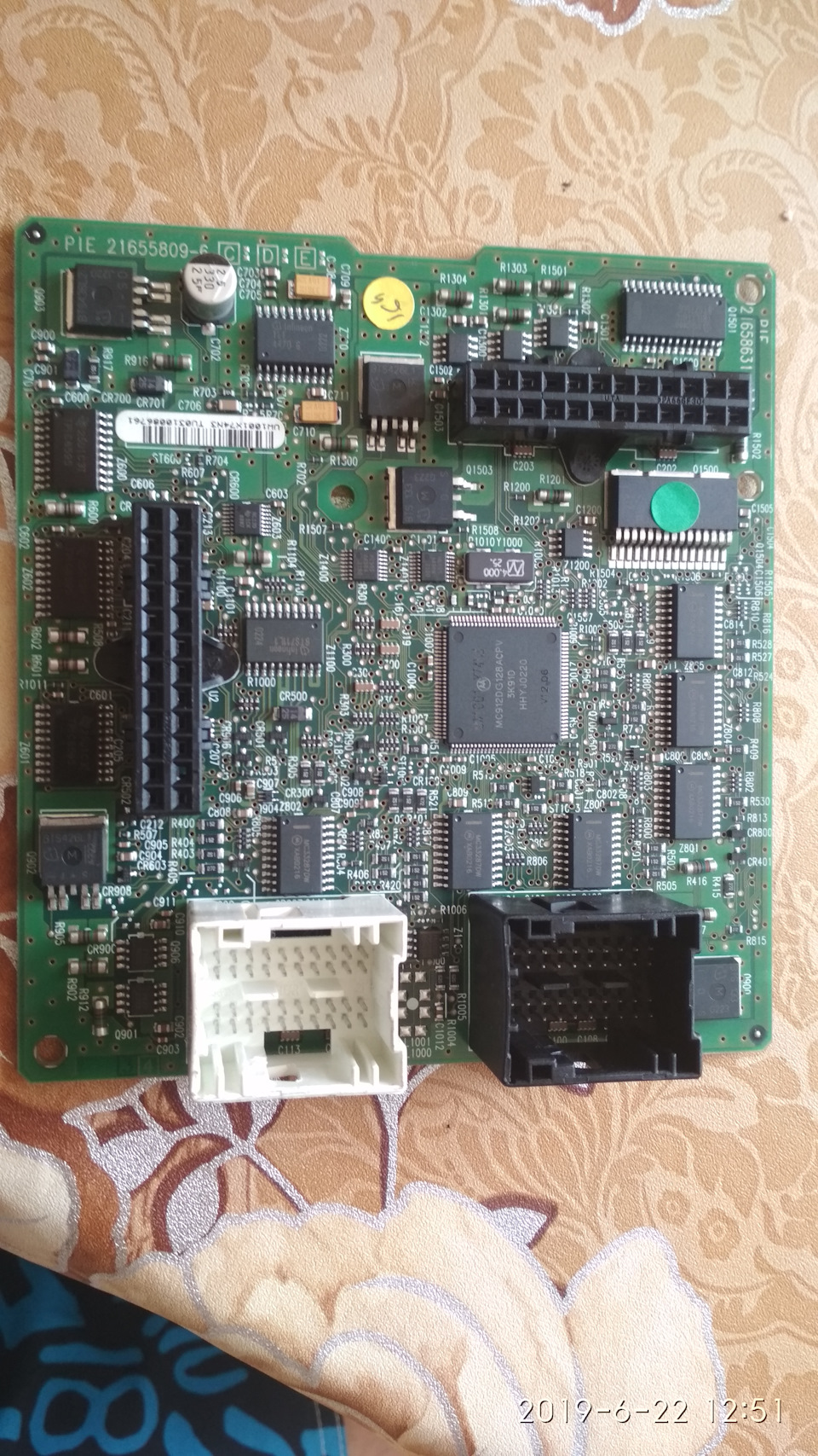 Стартер постоянно крутит при включении зажигания. — Renault Laguna II ...