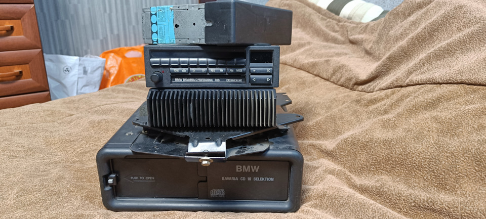 Фото в бортжурнале BMW 7 series (E32)