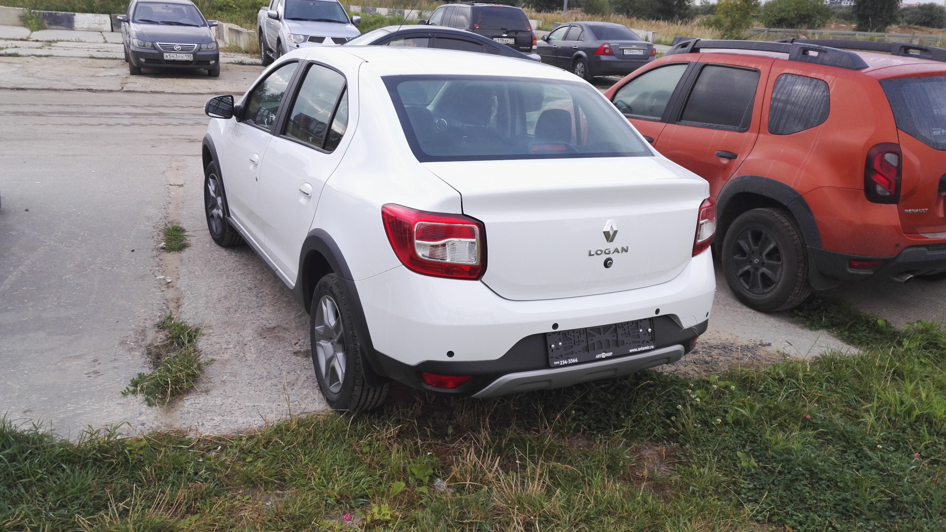 Renault Logan Stepway 1.6 бензиновый 2020 | Городской джип на DRIVE2