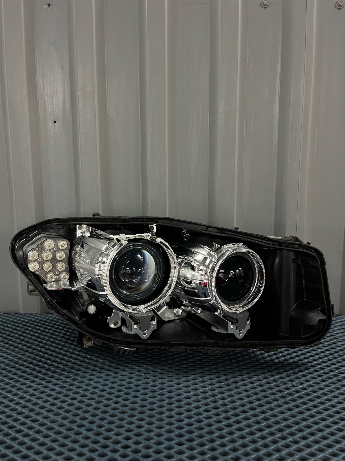 BMW F10 Устранение запотевания фары — Global LED на DRIVE2