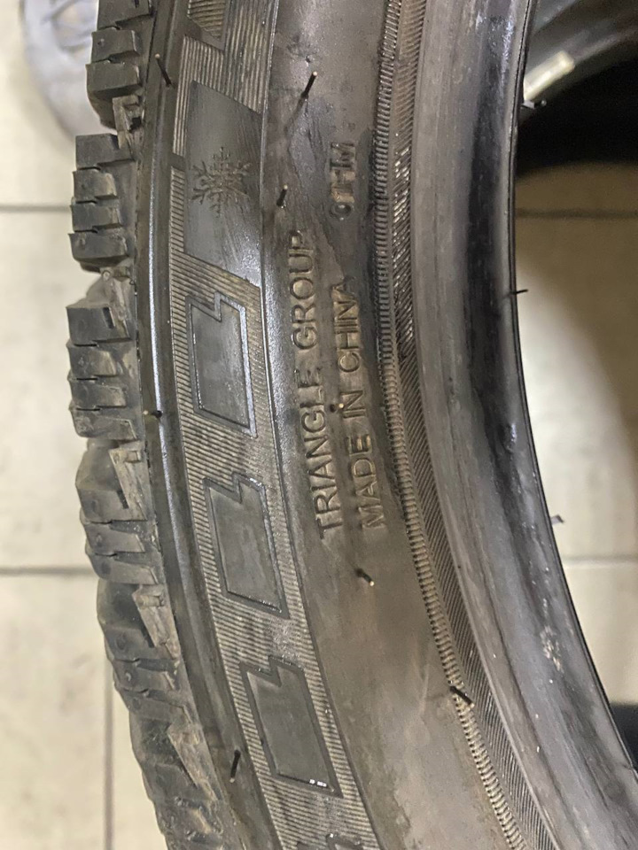 Шины зимние шипованные Triangle Group 225/45 R18. Б/у | 13 000 ₽ в ...