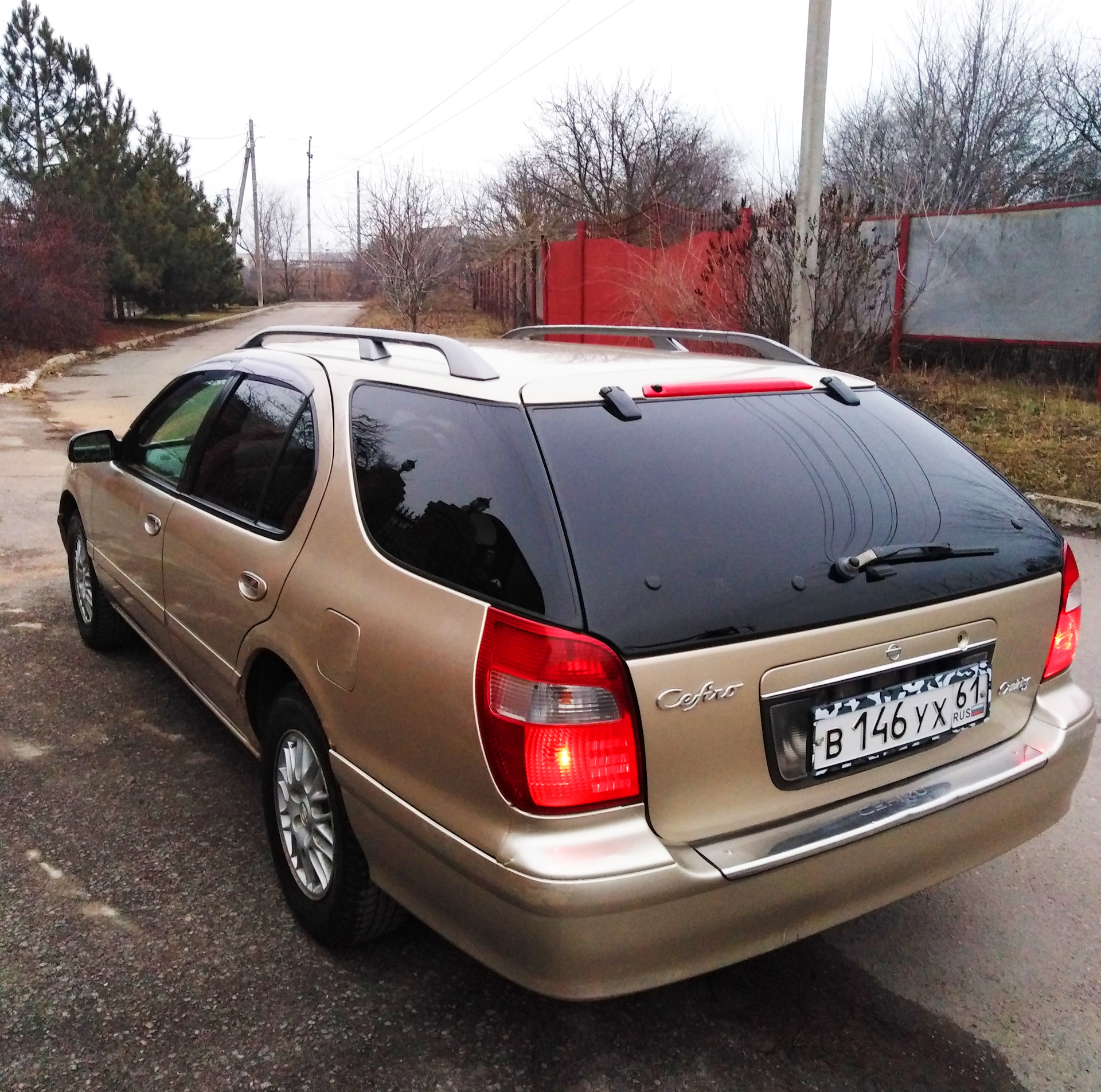 Nissan Cefiro Wagon 2000