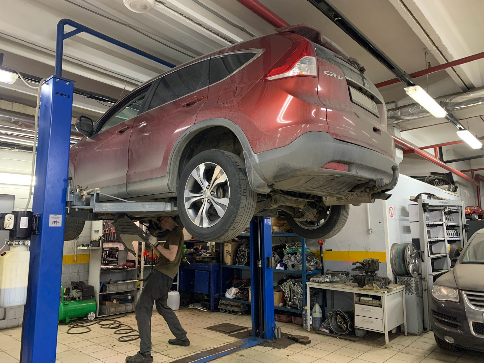 Шум подвесного подшипника — Honda CR-V (RM), 2,2 л, 2013 года | визит ...