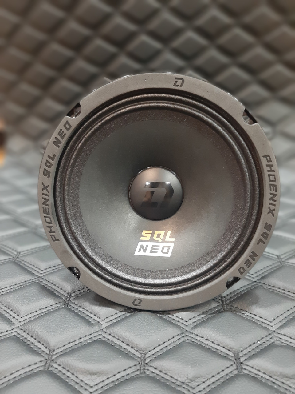 Поиграли в музыку и хватит! Ставим DL Audio-Phoenix SQL 165 Neo