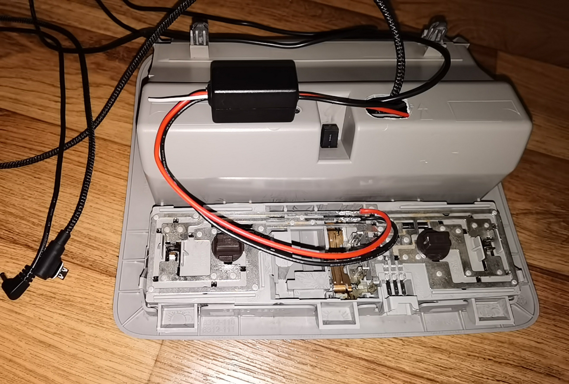 Питание для регистратора и радар-детектора — Nissan Pathfinder (3G), 2 ...