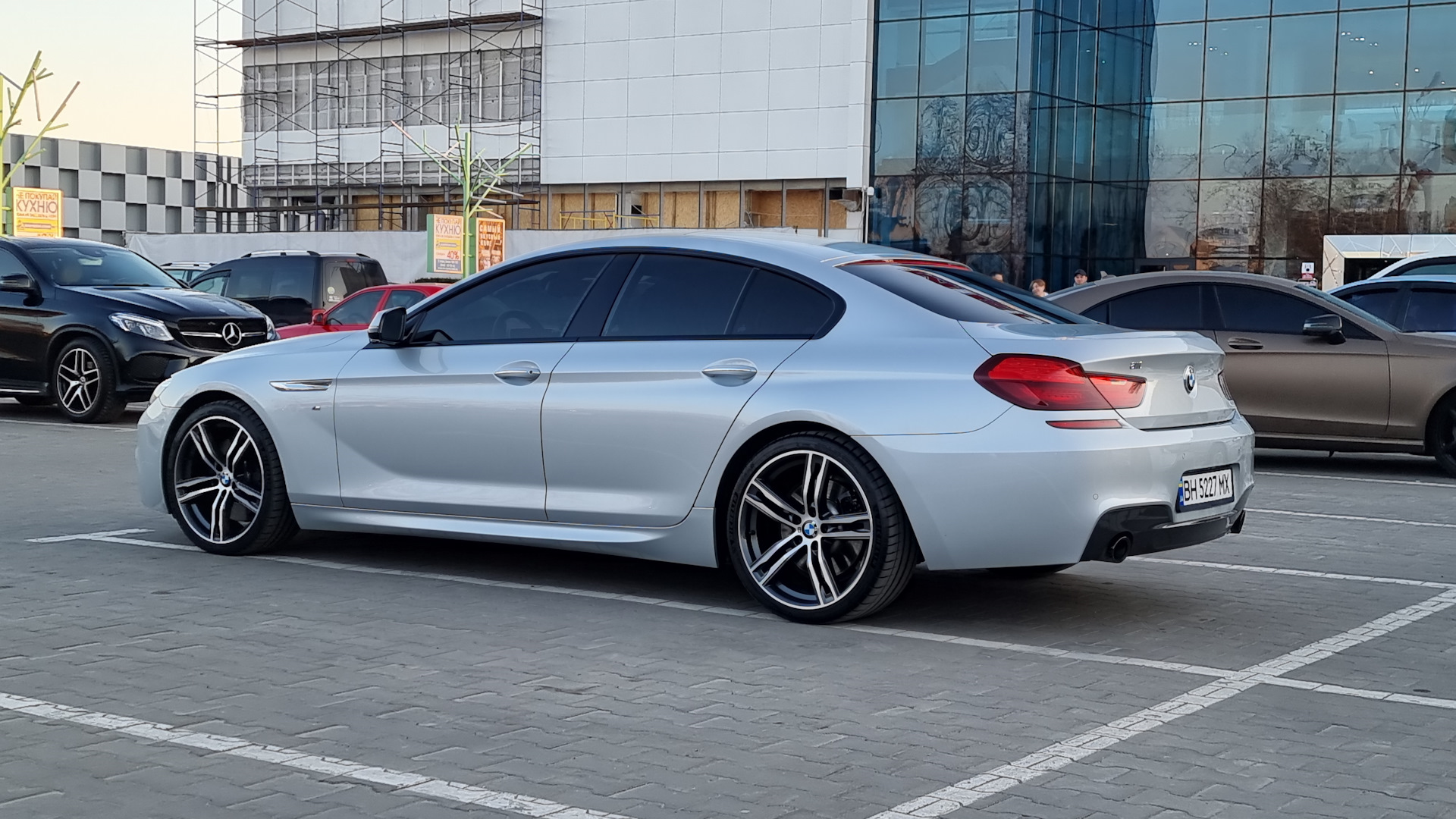 Купить б/у BMW 6 серии III (F06/F13/F12) 640i 3.0 AT (320 л.с.) бензин автомат в