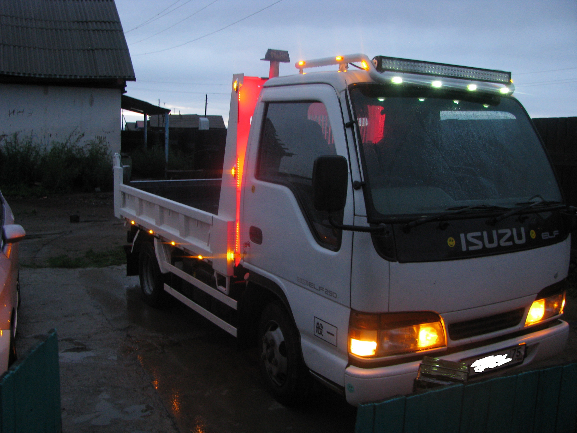 isuzu elf С‚СЋРЅРёРЅРі