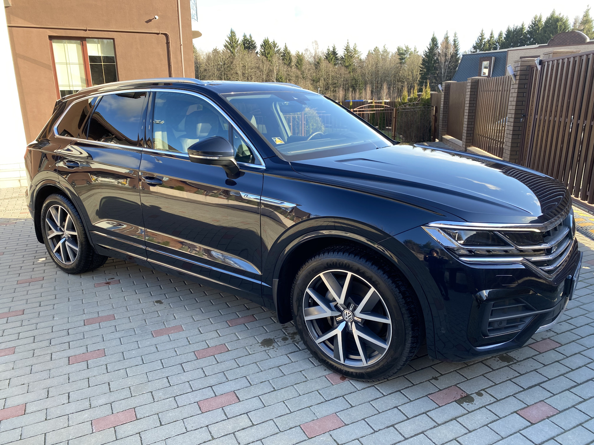 Touareg 2018 r line