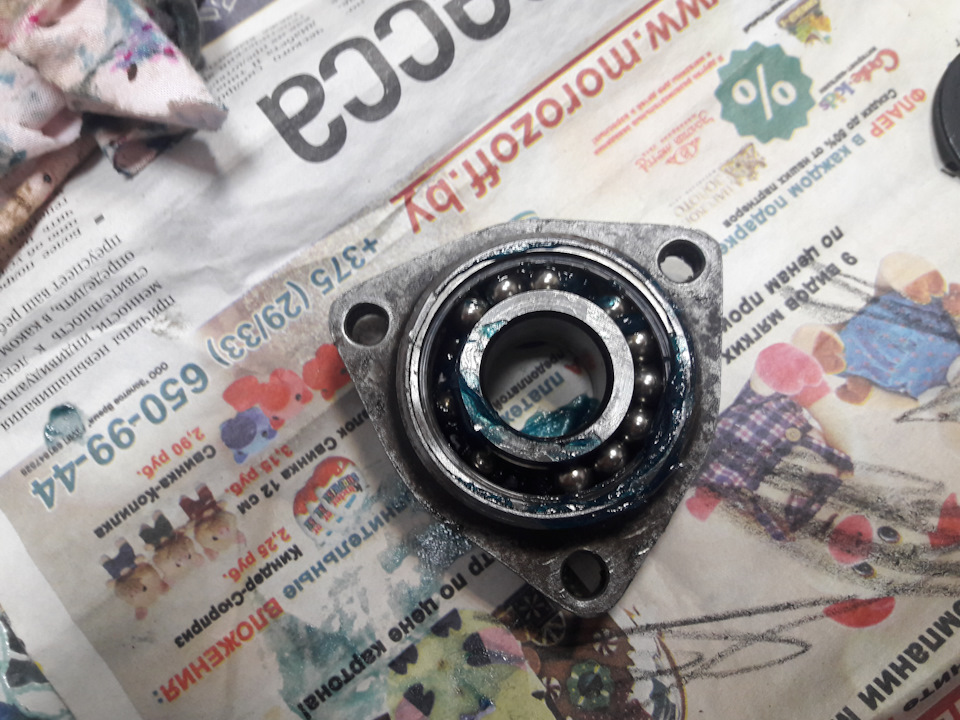 Замена подшипника вискомуфты — Audi 100 (C4), 2,3 л, 1992 года | своими ...