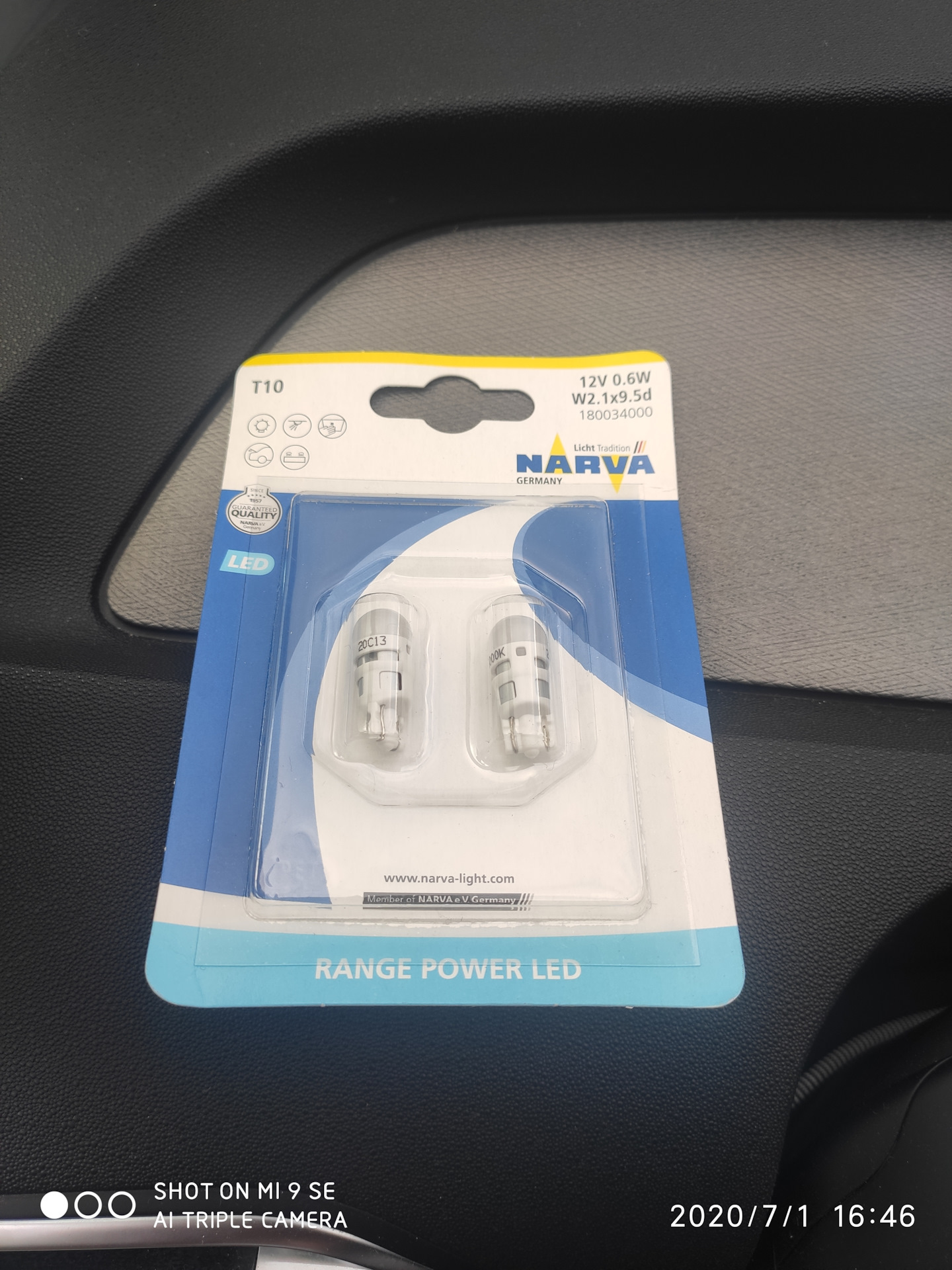 Замена ламп подсветки багажника и подсветки ног на LED — Citroen C4 ...