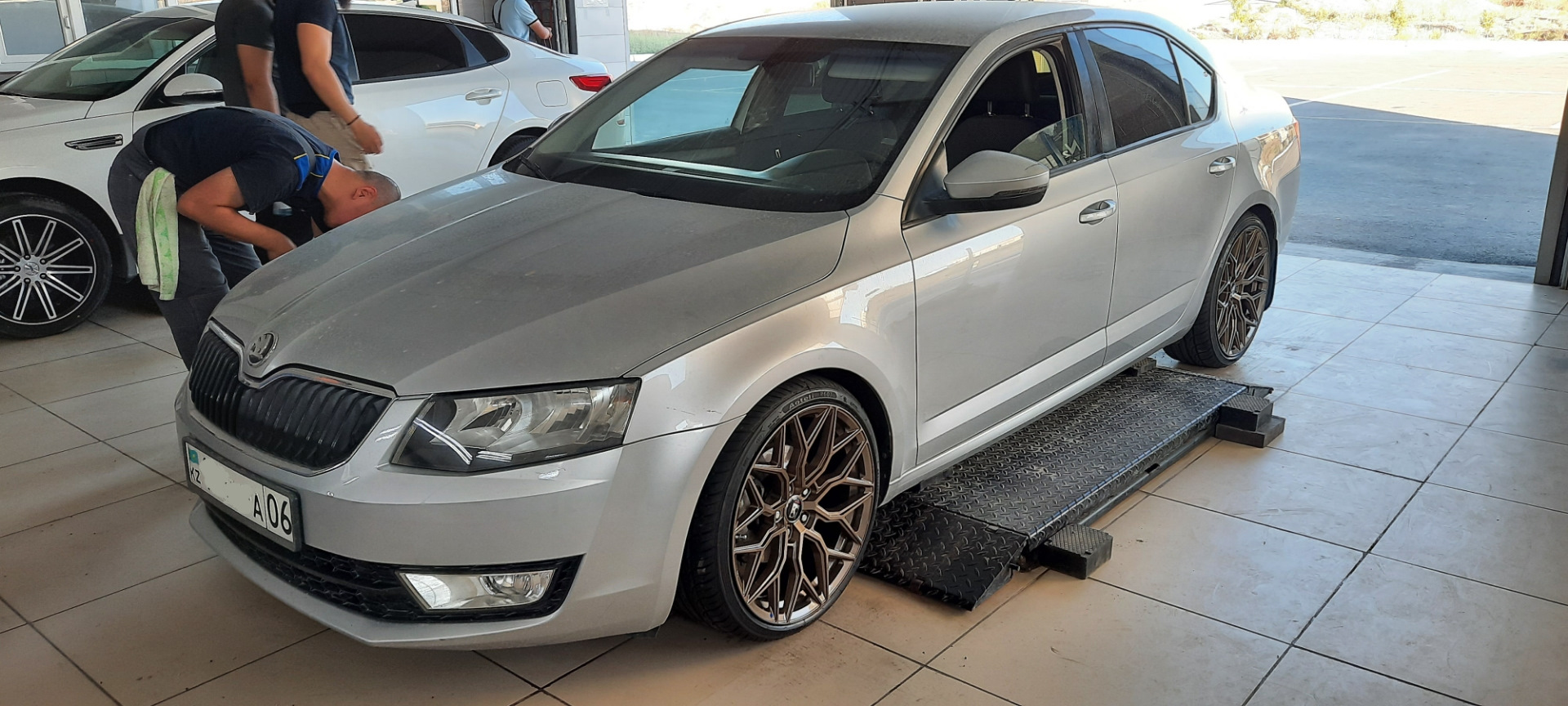 Skoda Octavia a7 матовая