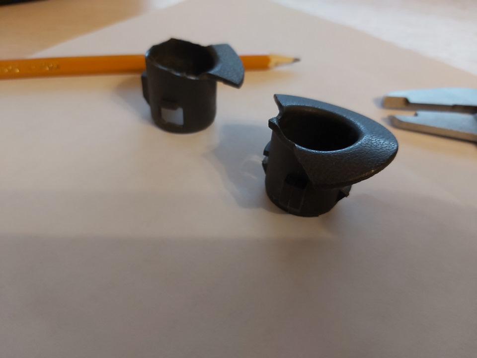 Реверс-инженеринг. Молдинг лобового стекла и втулка кнопки задних ...