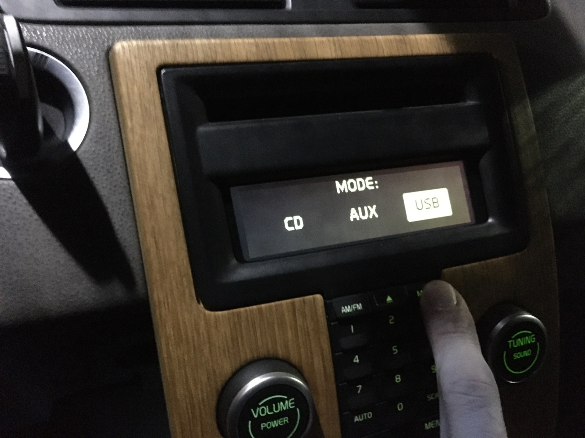 aux volvo s40