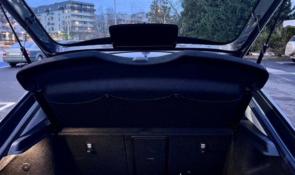 Сетка на полку багажника — Volkswagen Polo liftback, 1,4 л, 2020 года ...