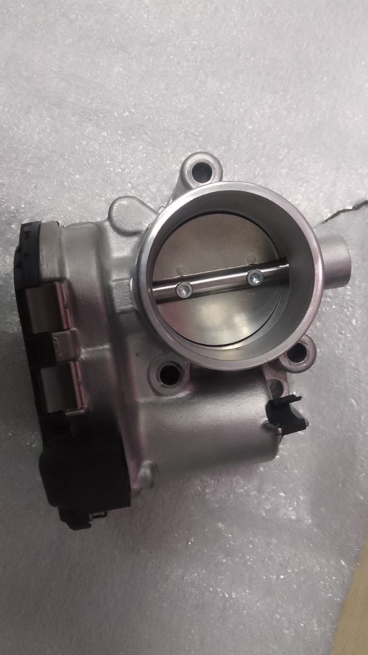 Дроссельная заслонка Bosch 0280750526 Е-Газ Приора — Lada Приора седан ...