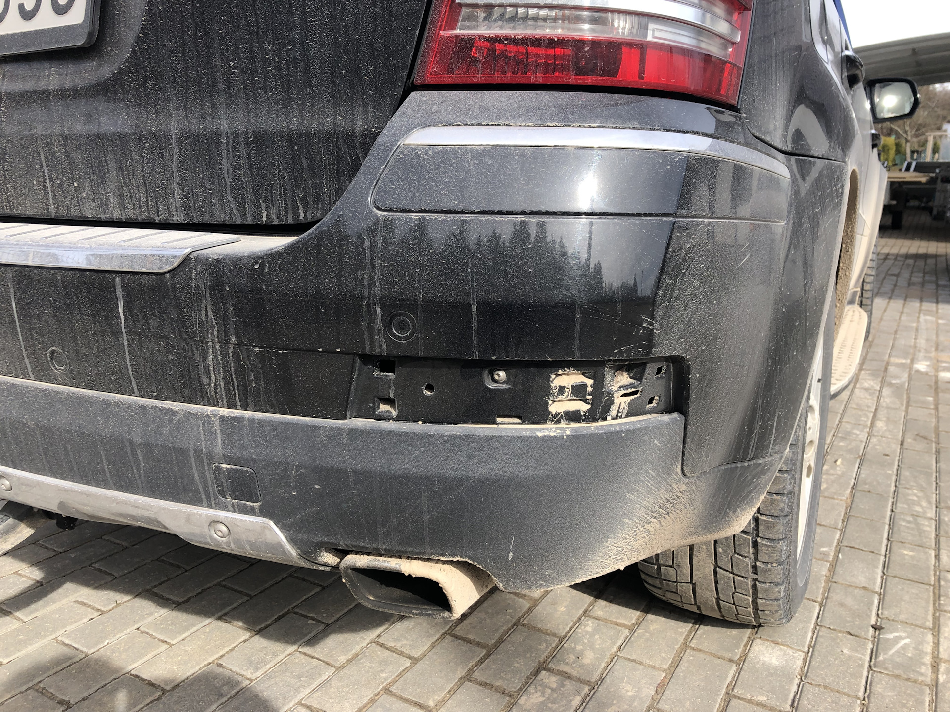 Как снять задний бампер мерседес w164 Разбил правый катафот - Mercedes-Benz GL-class (X164), 3,2 л, 2009 года своими р