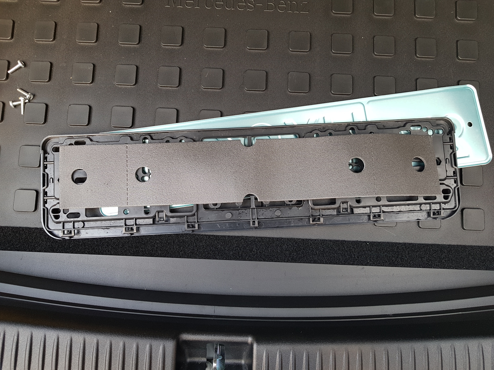 Демпферная прокладка для номера — Mercedes-Benz C-class (W205), 1,6 л ...