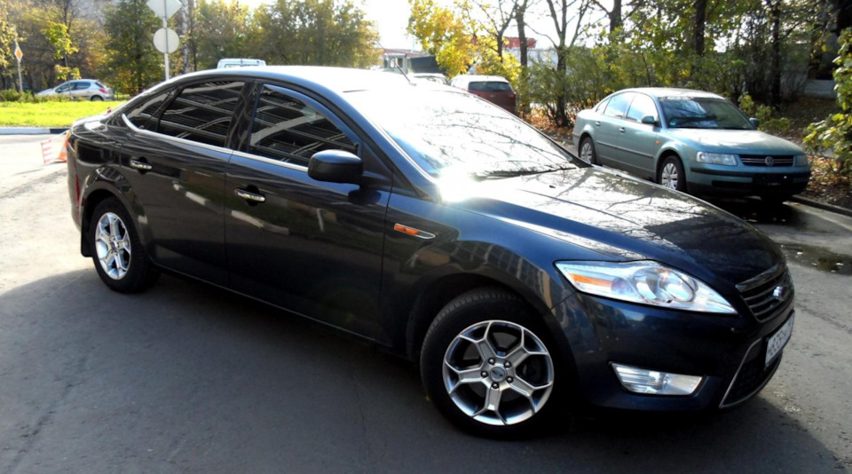 Клипсы уплотнителя порога Мондео 2/3/4/S-Max/Galaxy на Ford Galaxy (Mk ...