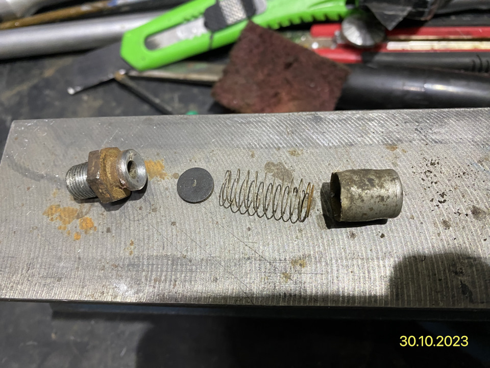 Чистка сапуна заднего моста — Toyota Land Cruiser Prado 150-series, 3 л ...