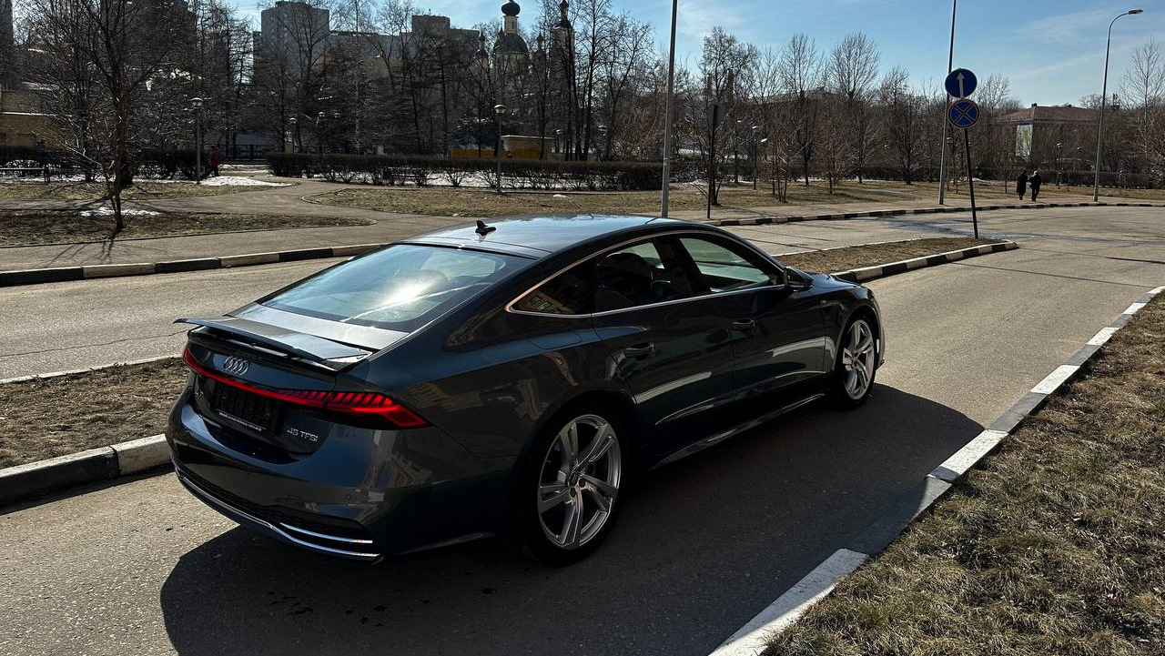 Продажа Audi A7 Sportback (2G) 2019 (бензин, робот) — с историей  обслуживания — DRIVE2.RU