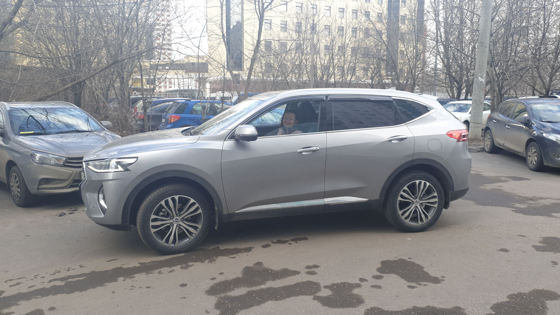 Краска haval f7. Хавал ф7 красный рестайлинг 2022. Haval f7x 2023. Краска haval f7. Haval f7 серый цвет.