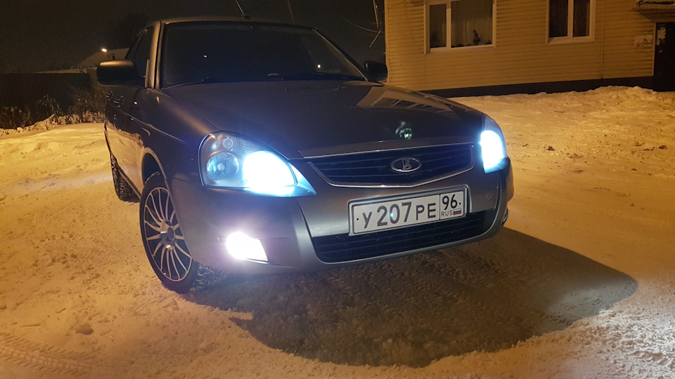 Установка птф Bosch — Lada Приора седан, 1,6 л, 2012 года | своими ...
