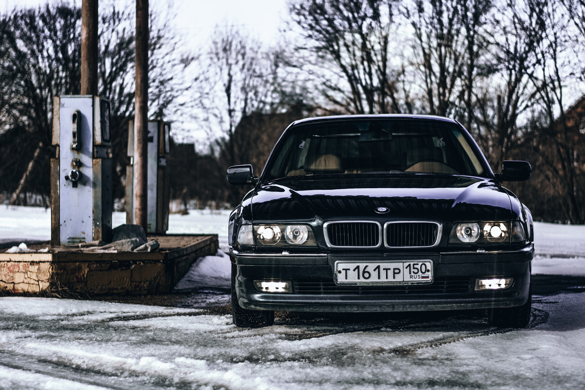 266 бумер. BMW 7 e38. BMW 7 Series (e38). БМВ 7 е38 спереди. BMW 7 e38 бумер.